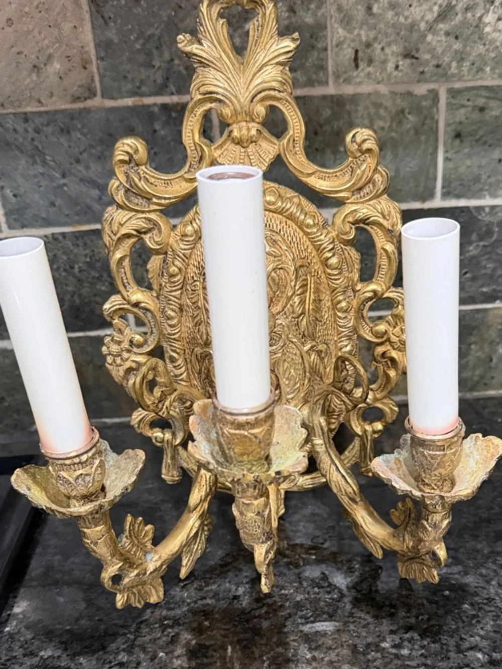 N/A decorative gold